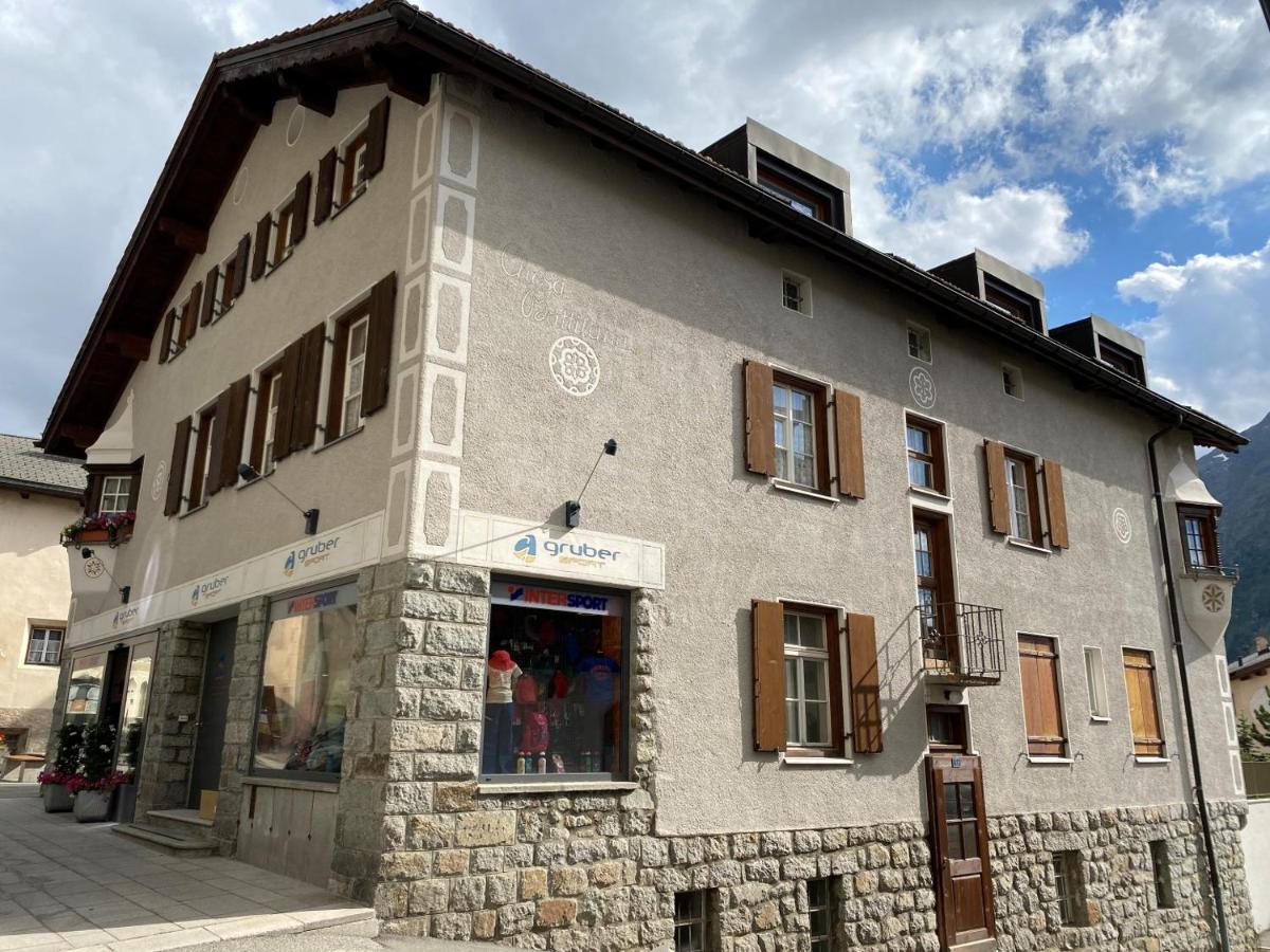 Alpenstil - 60M2 Dachstockwohnung Mit Garage - Bm186 Pontresina Exterior foto